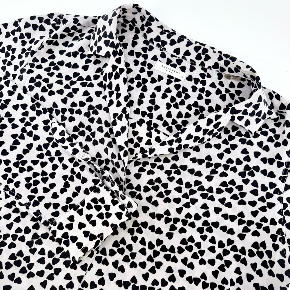 Equipment Femme 100% Silk Heart Print Adalyn Blouse - Gray/Black - Large